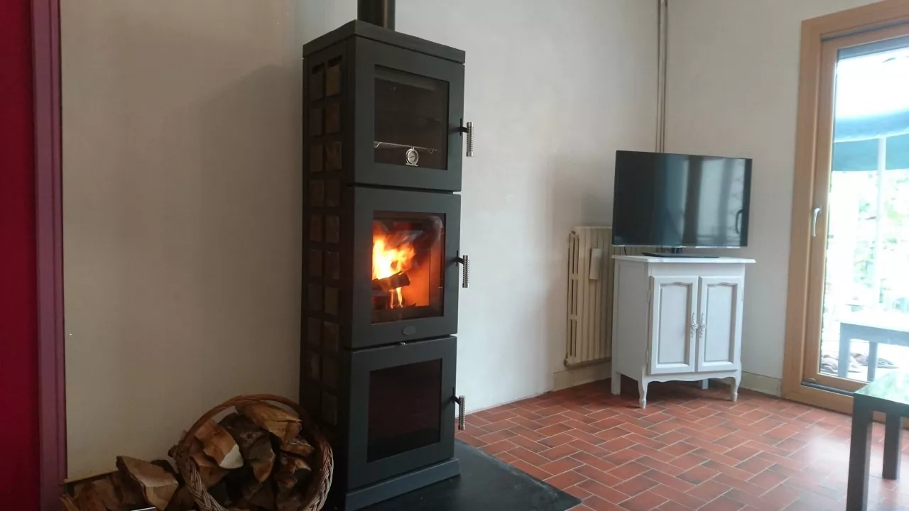 Poêle à bois MAX BLANK Florenz avec four de cuisson (Salins les bains, Jura 39)